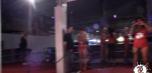  Noemilk public sex - Sexo en el Salon Erotico de Levante con Noemilk